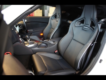 RECARO�i���J���V�[�g�j�@NISSAN�@�t�F�A���f�BZ�@Z34�Ƀ��J���@�X�|�[�c�X�^�[LL100H���U�[SE�@BK���U�[�@�V���o�[�X�e�b�`�@BK�@���@�N���X�X�|�[�c�X�^�[LL100H���U�[SE�@BK���U�[�@BK�X�e�b�`�@BK��SIL���C���@����