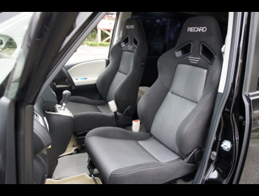 RECARO�i���J���V�[�g�j�@NISSAN�@�Z���i�@C26�Ƀ��J���@SR-7F�@GK100�V�[�g�q�[�^�[�t���@BK/SIL�@�~2�r�@����