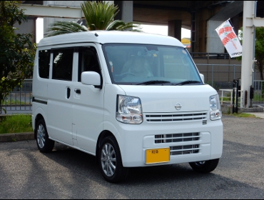 NISSAN�@�N���b�p�[�@NV100��RECARO�i���J���j�V�[�g����