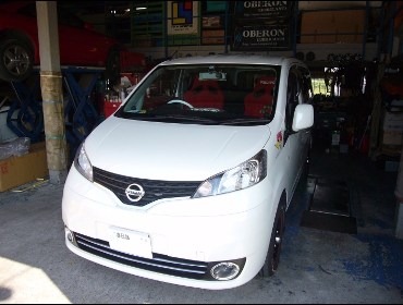 NISSAN�@�o�l�b�g�@NV200��RECARO�i���J���j�V�[�g����