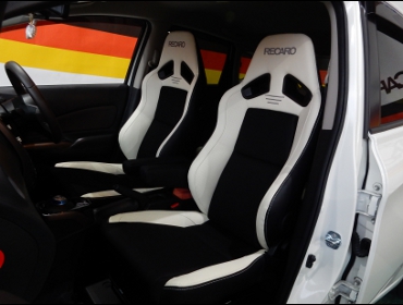 NISSAN�@NOTE�@e-power E12�@�Ɂ@RECARO�i���J���j�@SR-7F�@Lassic�@���@A/R�@�A�[�����X�g�t���@�~2�r�@����