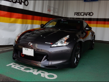 NISSAN�@�t�F�A���f�BZ�@Z34�@�Ɂ@RECARO�i���J���j�V�[�g����