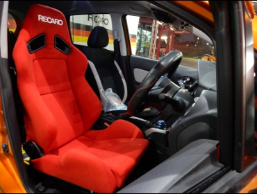 NISSAN�@�m�[�g�@e-power�@�Ɂ@RECARO�i���J���j�@SR-7�@KK100�@RED�@����