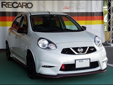 NISSAN�@�}�[�`�@K13���@�Ɂ@RECARO�i���J���j�V�[�g����