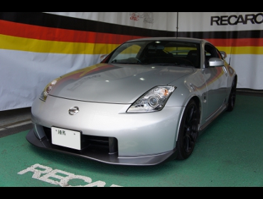 NISSAN�@�t�F�A���f�BZ�@Z33�@�Ɂ@RECARO�i���J���j�V�[�g����