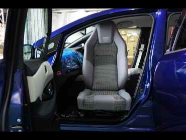 NISSAN�@���[�t�@�Ɂ@RECARO�i���J���j�@LX-F�@IN110�@�O���C�@�V�[�g�q�[�^�[�t���@���@LX-F�@IN110�@�O���C�@�V�[�g�q�[�^�[�t���@�d����]�V�[�g�@����