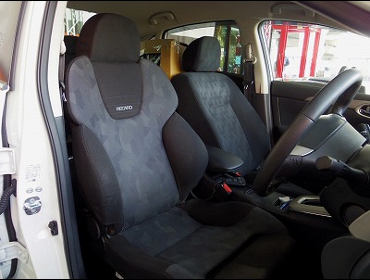 RECARO�i���J���V�[�g�j�@NISSAN�@�V���t�B�@�Ɂ@RECARO�i���J���j�@�X�^�C��DC�@����