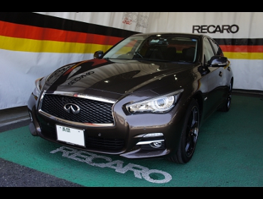 NISSAN�@�X�J�C���C���@V37�@�n�C�u���b�h�@4WD�@�Ɂ@RECARO�i���J���j�V�[�g����