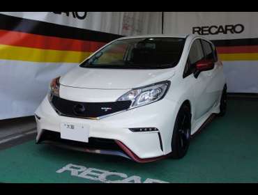 NISSAN�@�m�[�g�@�j�X���@E12�@�Ɂ@RECARO�i���J���j�V�[�g����