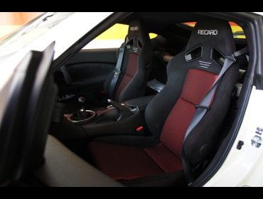 NISSAN�@�t�F�A���f�BZ�@Z34�@2014�N�@�Ɂ@RECARO�i���J���j�@SR-7�@GK100�@BK/RED�@���@SR-7F�@GK100�@BK/RED�@����