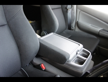 RECARO�i���J���V�[�g�j�@NISSAN�@NV350�L�����o���@�Ɂ@���J���@SR-7F�@GK100�@BK/BK�@�A�[�����X�g�t���@�~2�r�@����