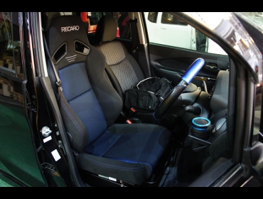 RECARO�i���J���V�[�g�j�@NISSAN�@�f�C�Y�@B21W�i2017�N�j�@�Ɂ@SR-7F�@GK100�@BK/BL�@�A�[�����X�g�t���@����