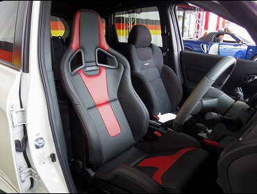 RECARO�i���J���V�[�g�j�@NISSAN�@�m�[�g�@e�p���[�@�Ɂ@RECARO�i���J���j�@�X�|�[�c�X�^�[���~�e�b�h�G�f�B�V�����@RED/BK�@����