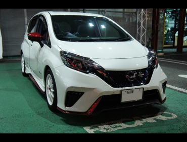 NISSAN�@�m�[�g�@e-power nismoS�@E12�i2018�N�j�@�Ɂ@RECARO�i���J���j�@SR-6�@GK100S�@�V�[�g�q�[�^�[�t���@����