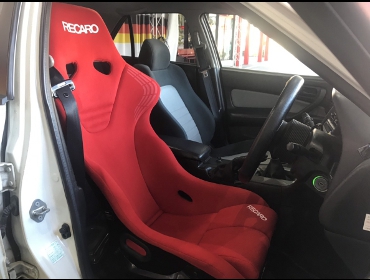RECARO�i���J���V�[�g�j�@NISSAN�@�X�J�C���C���@ER34�i2001�N�j�@�Ɂ@RECARO�i���J���j�@RS-GS�@RED�@����