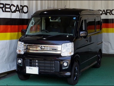 NISSAN�@�N���b�p�[�@���I�@DR17W�i2018�N�j�@�Ɂ@RECARO�i���J���j�@SR-7F�@GK100�@BK/�u���[�@�A�[�����X�g�t���@���@SR-7F�@GK100�@BK/�u���[�@����