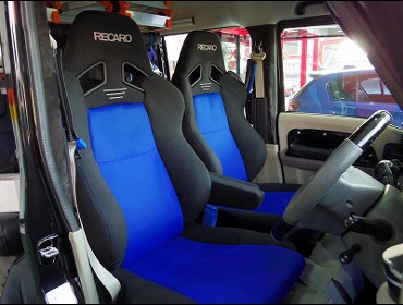 RECARO�i���J���V�[�g�j�@NISSAN�@�N���b�p�[�@DA17W�@�Ɂ@RECARO�i���J���j�@SR-7F GK100�@BK/�u���[�@�V�[�g�q�[�^�[�t�����A�[�����X�g�t���@�~���E�@����