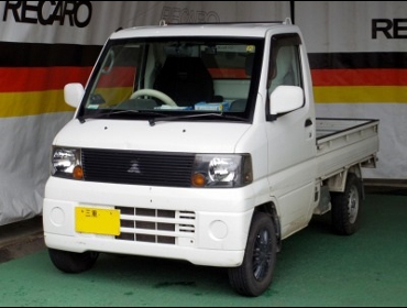 NISSAN�@�N���b�p�[�g���b�N�@U27T�i2004�N�j�@�Ɂ@RECARO�i���J���j�@LX-F�@TR�@NN�@BK�@�A�[�����X�g�t���@���ʃJ�o�[�t���@����