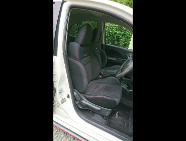 NISSAN�@�}�[�`�@K13���@�Ɂ@RECARO�i���J���j�@RS-GS�@RED�@����
