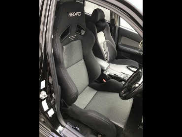 NISSAN�@�X�J�C���C���@2.5GT�@4�h�A�Z�_���@ER34�@2WD�i1999�N�j�@�Ɂ@RECARO�i���J���j�@SR-7�@GK100�@BK/SIL�@����