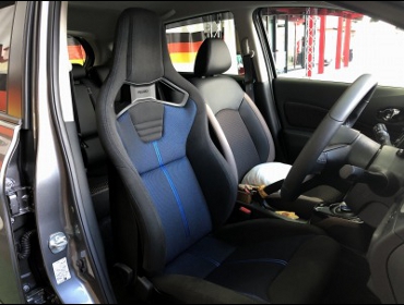 NISSAN�@�m�[�g�@HE12�i2019�N�j�@�Ɂ@RECARO�i���J���j�@�X�|�[�c�X�^�[�@GK100H�@�u���[�@����