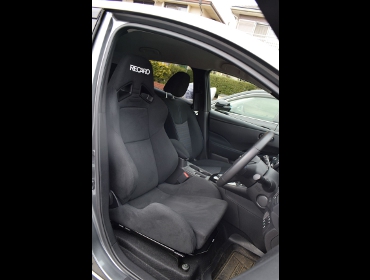 NISSAN�@���[�t�@ZE1�@�Ɂ@RECARO�i���J���j�@SR-7�@KK100�@BK�@�V�[�g�q�[�^�[�t���@����