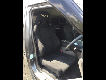 NISSAN�@NV350�@�L�����o��GX�@�Ɂ@RECARO�i���J���j�@SR-7F�@KK100�@BK�@����