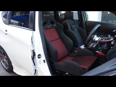 NISSAN�@�m�[�g�@e-power nismo HE12�i2018�N�j�@�Ɂ@RECARO�i���J���j�@SR-7�@GK100�@BK/RED�@����