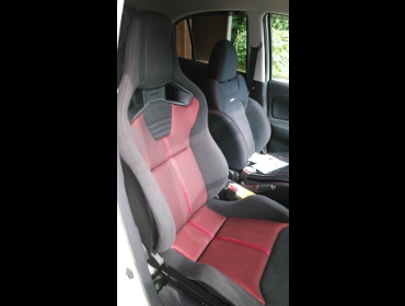 NISSAN�@�}�[�`�@K13���i2016�N�j�@�Ɂ@RECARO�i���J���j�@�X�|�[�c�X�^�[�@�f�j100H�@RED�@����