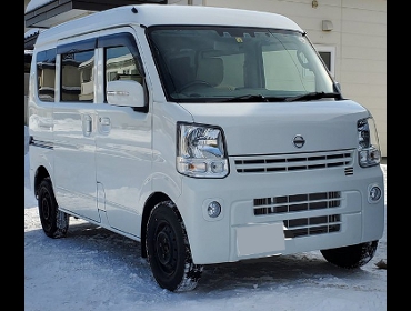 NISSAN�@�N���b�p�[�@DR17V�@�Ɂ@RECARO�i���J���j�@SR-7F�@KK100�@BK�@A/R�@����