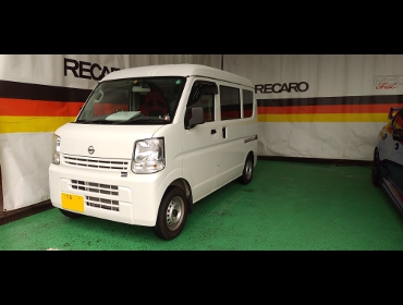 NISSAN�@�N���b�p�[�@DR17�@�Ɂ@RECARO�i���J���j�@SR-7F�@GU100�@RED�@A/R�@����