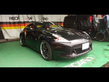 NISSAN�@�t�F�A���f�BZ�@Z34�@�Ɂ@RECARO�i���J���j�@SR-7�@KK100�@RED�@�~���E�@����