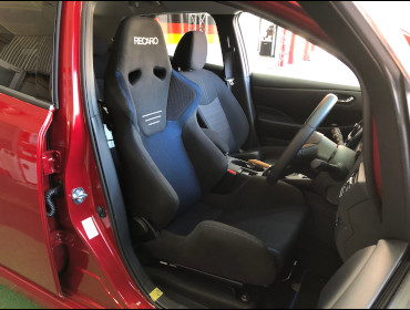 NISSAN�@���[�t�@ZE1�i2021�N�j�@�Ɂ@RECARO�i���J���j�@SR-6�@GK100S�@BK/�u���[�@����