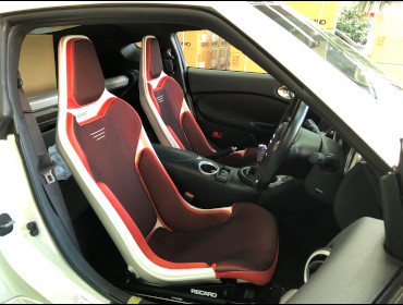 NISSAN�@�t�F�A���f�BZ�@Z34�i2009�N�j�@�Ɂ@RECARO�i���J���j�@RCS�@�z���C�g�V�F��/���b�h���b�V���@�~���E�@����