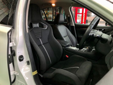 NISSAN�@�X�J�C���C���@RV37�i2019�N�j�@�Ɂ@RECARO�i���J���j�@�X�|�[�c�X�^�[GK100H�@BK�@����