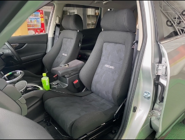 NNISSAN�@�G�N�X�g���C���@T32�@�Ɂ@RECARO�i���J���j�@�G���S���hLD�@BK�@���@�G���S���hD�@BK�@����
