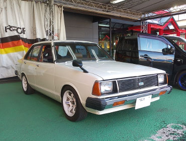 NISSAN�@�T�j�[�@B310�i1980�N�j�@�Ɂ@RECARO�i���J���j�@SR-7�@GU100�@�u���E���@����