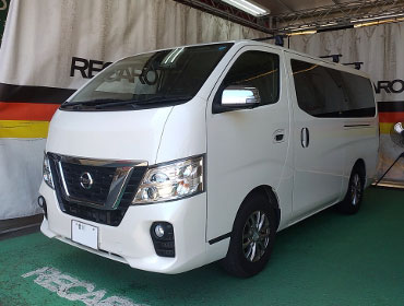 NISSAN�@�L�����o��NV350�@�Ɂ@RECARO�i���J���j�@SR-7F�@GK100�@BK/BK�@����
