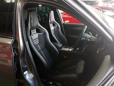 NISSAN�@�X�J�C���C���@ZV37�i2014�N�j�@�Ɂ@RECARO�i���J���j�@�N���X�X�|�[�c�X�^�[CL210H�@BK�@���@�N���X�X�|�[�c�X�^�[�@CL210H�@BK�@����