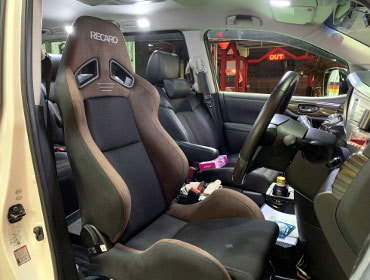 NISSAN�@�G���O�����h�@E52�@�Ɂ@RECARO�i���J���j�@SR-7�@GU100H�@�u���E���@�V�[�g�q�[�^�[�t���@����
