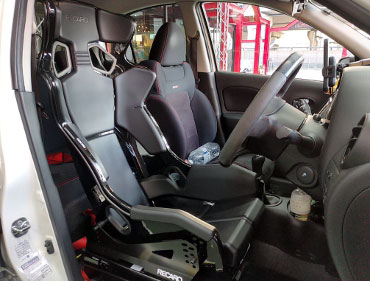 NISSAN�@�}�[�`�@K13���i2016�N�j�@�Ɂ@RECARO�i���J���j�@PRO�@RACER�@RMS�@2700G�@����