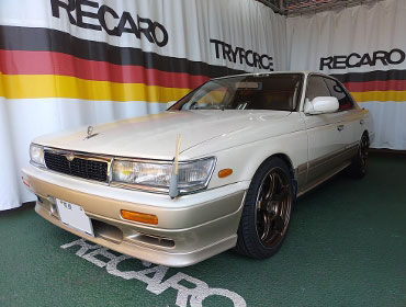 NISSAN�@���[�����@C33�i2020�N�j�@�Ɂ@RECARO�i���J���j�@�G���S���hMV�@BK�@����