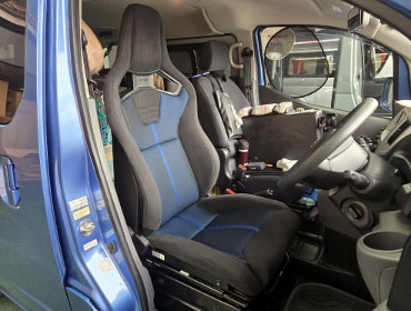 NISSAN�@NV200�o�l�b�g�@M20�i2019�N�j�@�Ɂ@RECARO�i���J���j�@�N���X�X�|�[�c�X�^�[�@GK100H�@BK/�u���[�@�V�[�g�q�[�^�[�t���@����