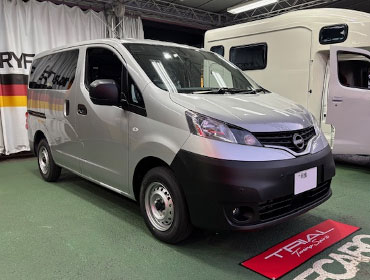 NISSAN�@�o�l�b�g�@VM20�i2024�N�j�@�Ɂ@RECARO�i���J���j�@�I���\�y�hDL220HV�@����