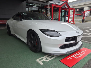 NISSAN�@�t�F�A���f�BZ�@RZ34�i2023�N�j�@�Ɂ@RECARO�i���J���j�@SR-S�@UT100H�@RED�@�V�[�g�q�[�^�[�t���@����