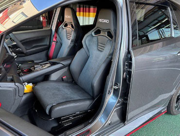 NISSAN�@�I�[���j�X���@FE13�i2024�N�j�@�Ɂ@RECARO�i���J���j�@SR-C�@UT100�@BK�@�~���E�@����