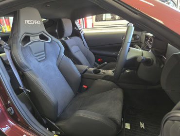 NISSAN�@�t�F�A���f�BZ�@RZ34�i2024�N�j�@�Ɂ@RECARO�i���J���j�@SR-S�@UT100H�@BK�@�V�[�g�q�[�^�[�t���@����