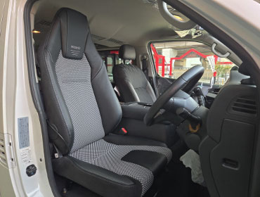 NISSAN�@�L�����o���@E26�i2023�N�j�@�Ɂ@RECARO�i���J���j�@LX-F�@WL110H�@BK�@A/R�@�V�[�g�q�[�^�[�t���@����