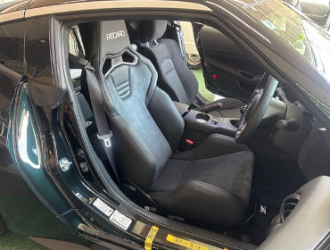 NISSAN�@�t�F�A���f�BZ�@RZ34�i2025�N�j�@�Ɂ@RECARO�i���J���j�@SR-S�@UT100H�@BK�@�V�[�g�q�[�^�[�t���@����