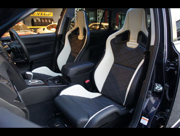 ���J���@�X�|�[�c�X�^�[���~�e�b�h�G�f�B�V�����@��